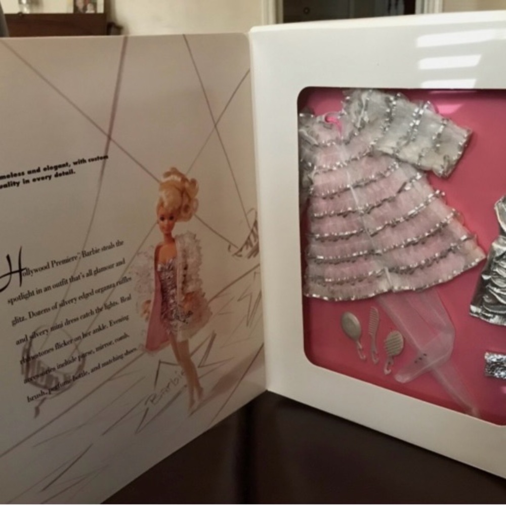 Barbie Hollywood Premiere Classique Collection Pink 1992, #1618, New in Box
